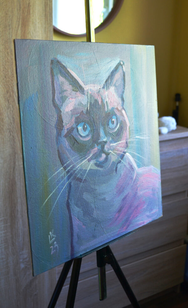 Siamese cat portrait on a blue background. Acrylic on canvas. - Image 3